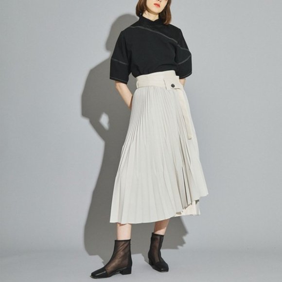 NEW UNITED TOKYO 21SS COLLECTION Pleated Skirt Size 2 - Picture 4 of 14